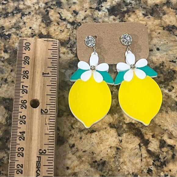 Acrylic Lemon Drop Earrings Summer 60s/Mod - Picture 3 of 3